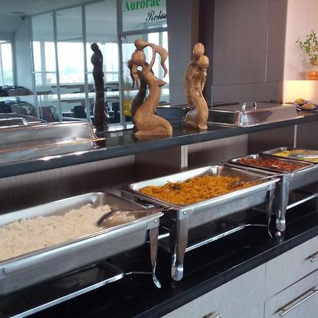 Ion Hotel Padang  Buitenkant foto