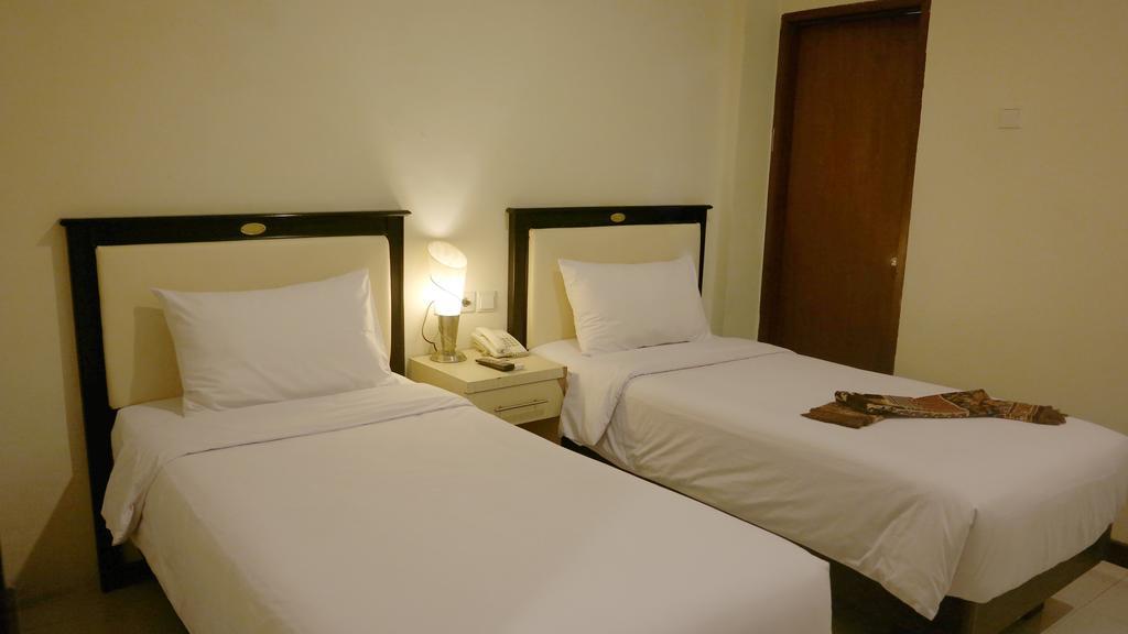 Ion Hotel Padang  Buitenkant foto