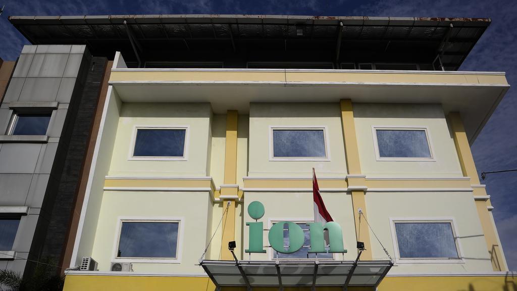 Ion Hotel Padang  Buitenkant foto