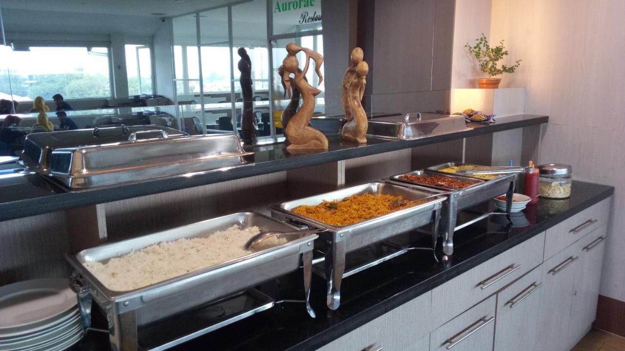 Ion Hotel Padang  Buitenkant foto